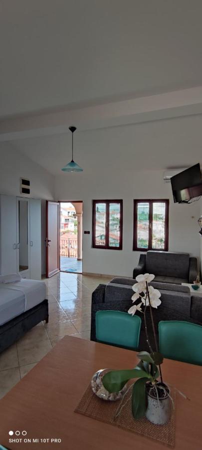 אולסינץ' Apartments Tara מראה חיצוני תמונה